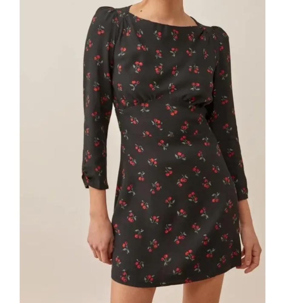 Reformation Black Cherry Print Tamra
Mini Dress 8